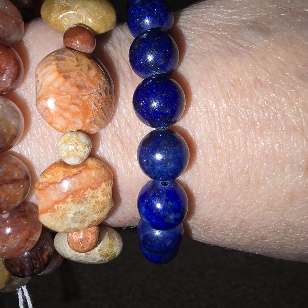 10mm Lapis Lazuli Bracelet - Picture 4 of 4